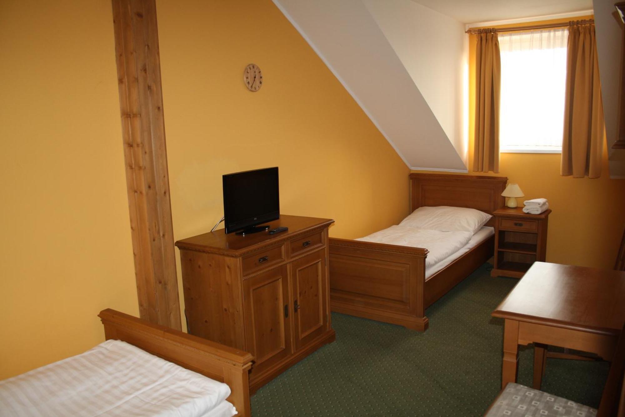 Hotel Boucek Mochov 외부 사진