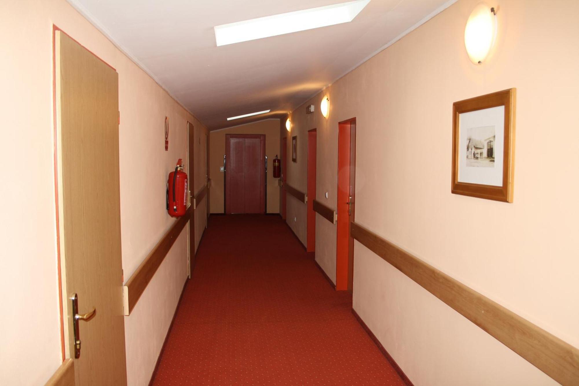 Hotel Boucek Mochov 외부 사진