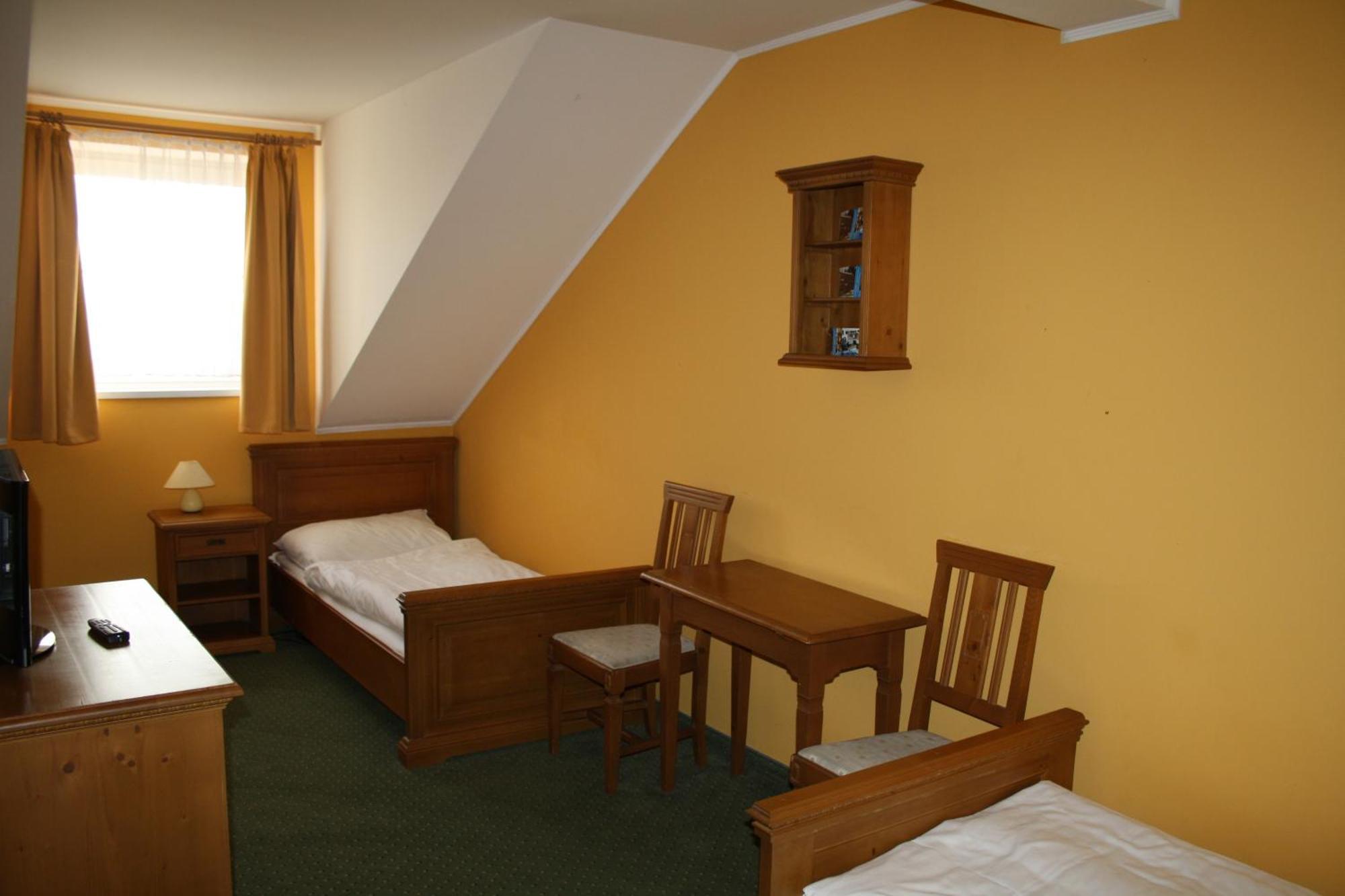 Hotel Boucek Mochov 외부 사진