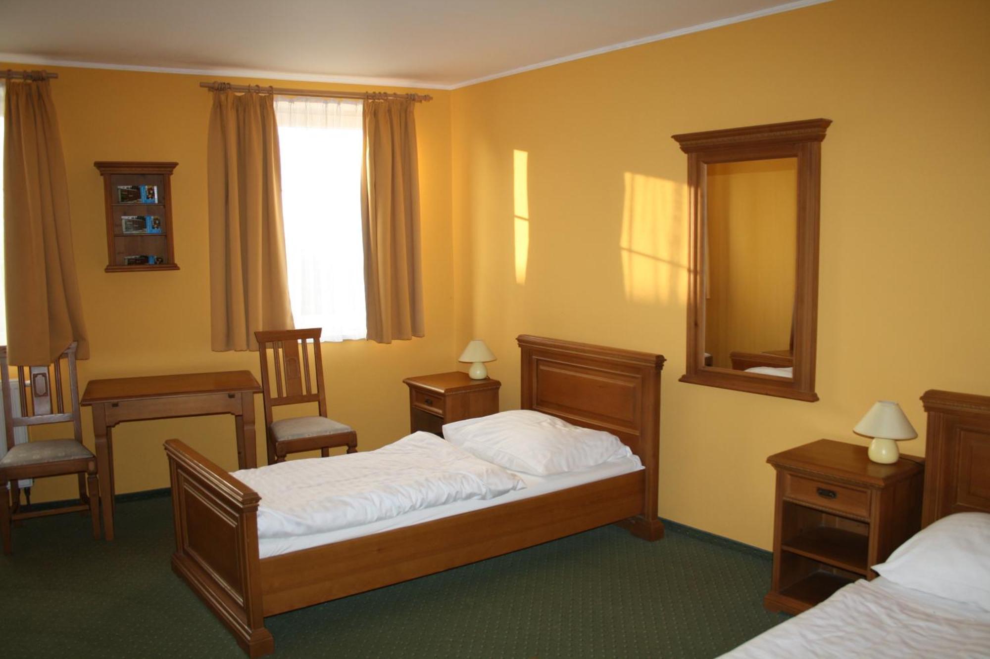 Hotel Boucek Mochov 외부 사진