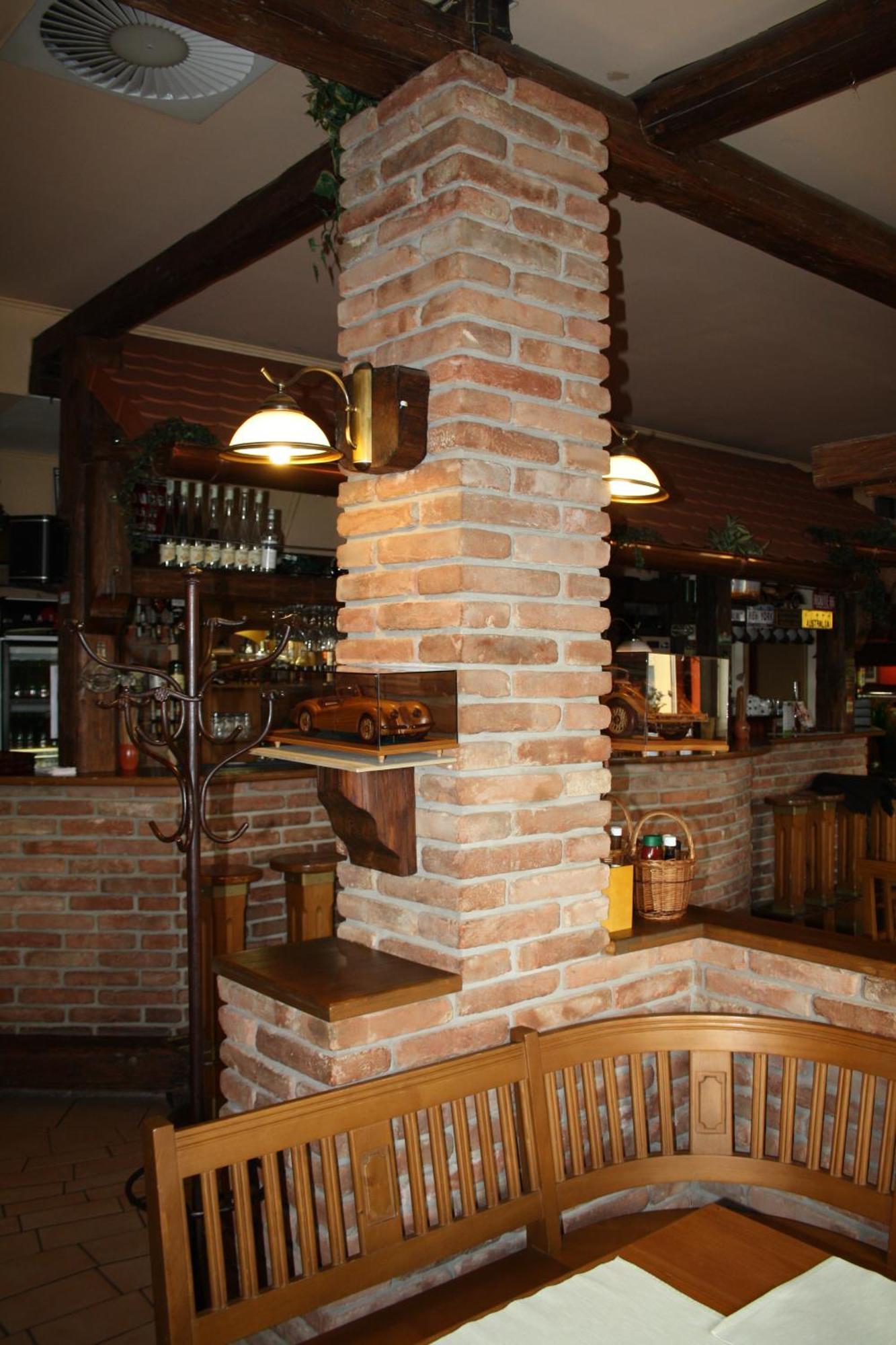 Hotel Boucek Mochov 외부 사진