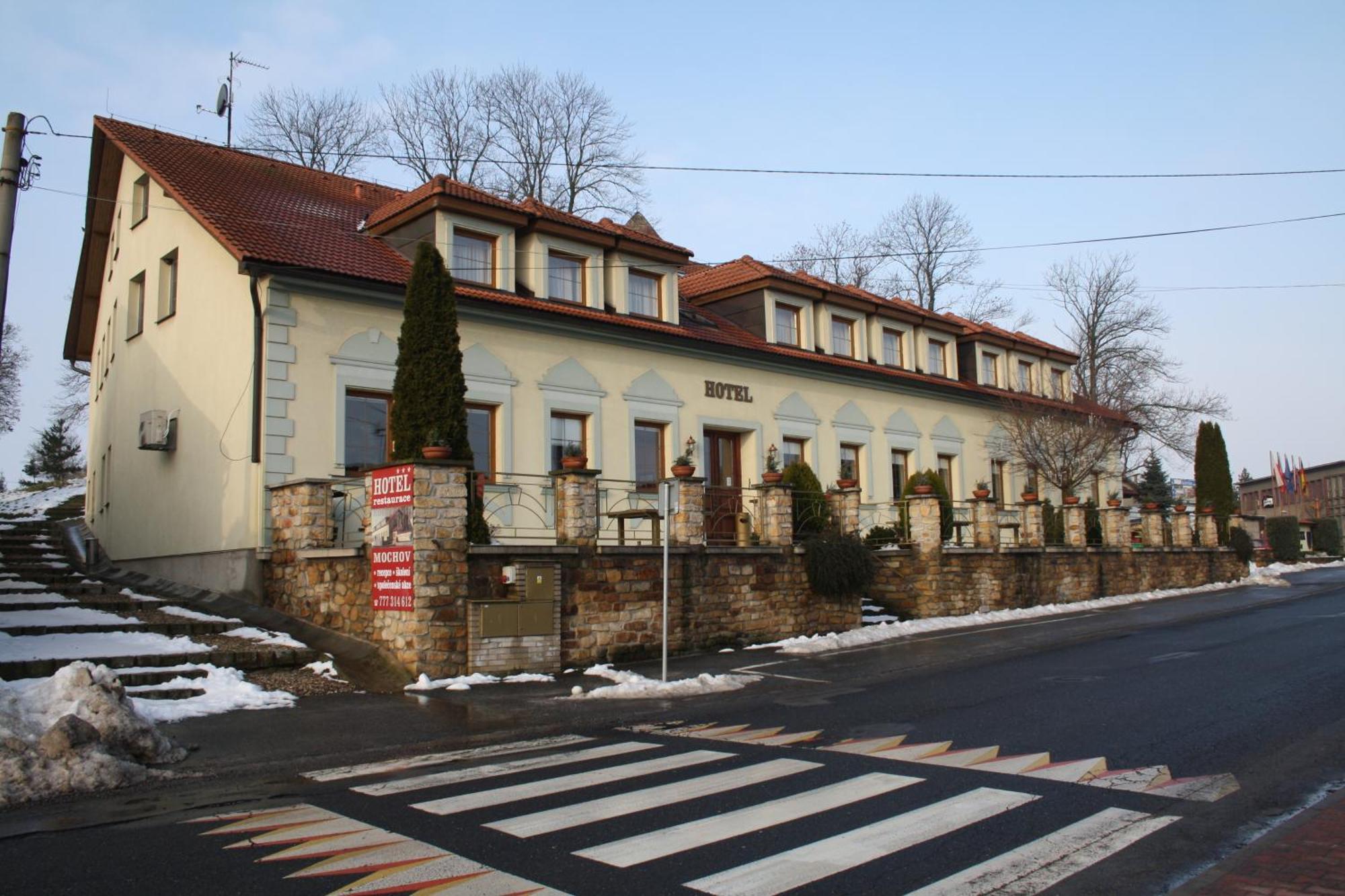 Hotel Boucek Mochov 외부 사진