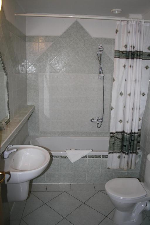 Hotel Boucek Mochov 객실 사진